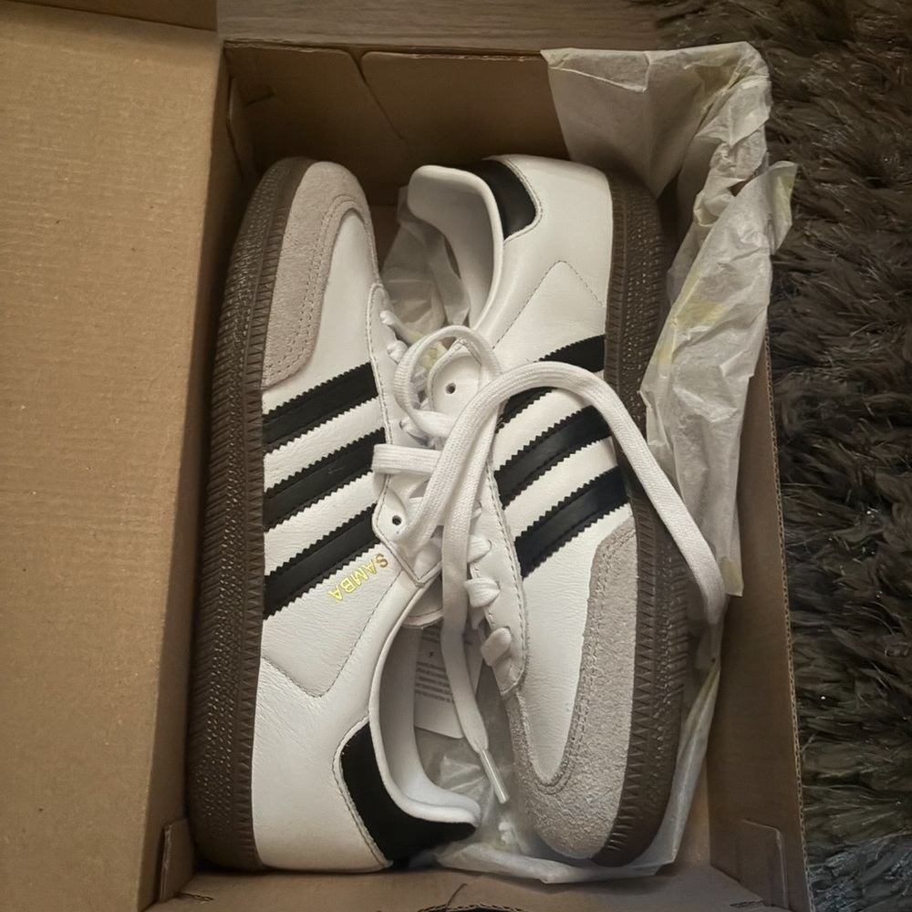 Adidas women White and Black Samba Sneakers